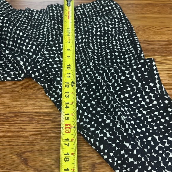 Akris Punto Black and White Polka Dot Printed Cropped Pants Size 8 - Picture 12 of 13